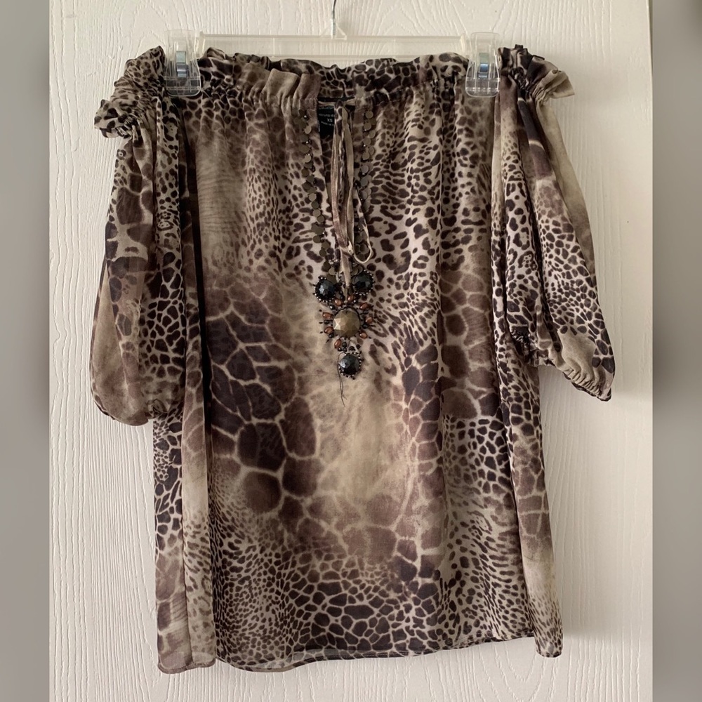 Strapless leopard print top